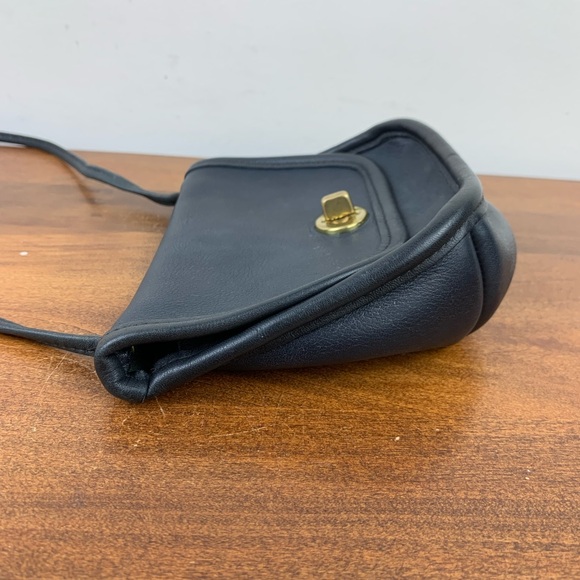 Coach Black Leather Crossbody Satchel with Gold Turnlock - Picture 10 of 16